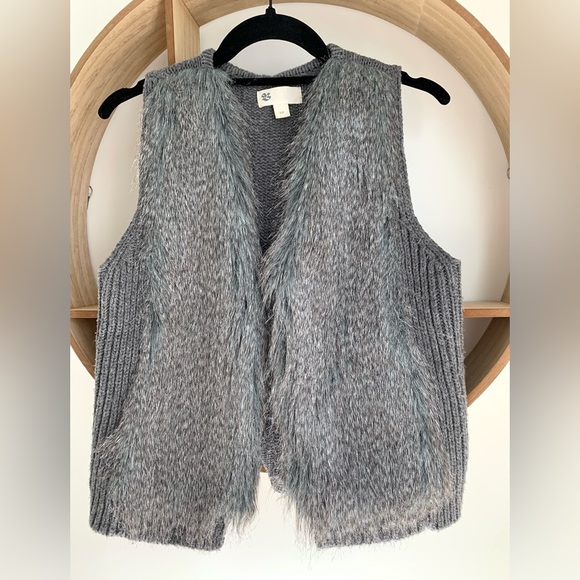 Vintage Hudson’s Bay Faux Fur Knit Vest - Picture 1 of 6